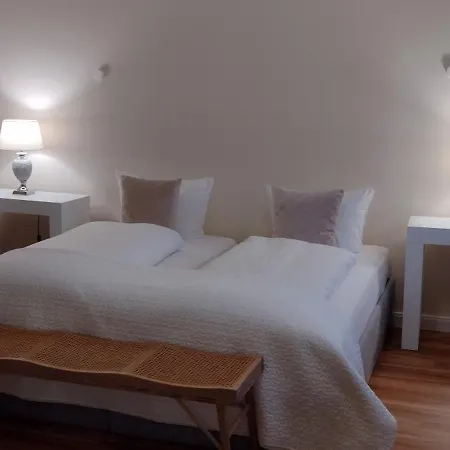 Kleine Iphofen, Klimatisierte Zimmer- 55