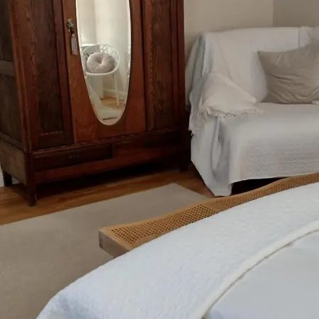 Kleine Iphofen, Fruehstueckszauber, No Waste, Nachhaltig, Nahe Aller Weingueter, Knauf Gips Kg Und Connekt, Kleines Secret Mit Garten & Terrassen, Tv Mirrorring, 55