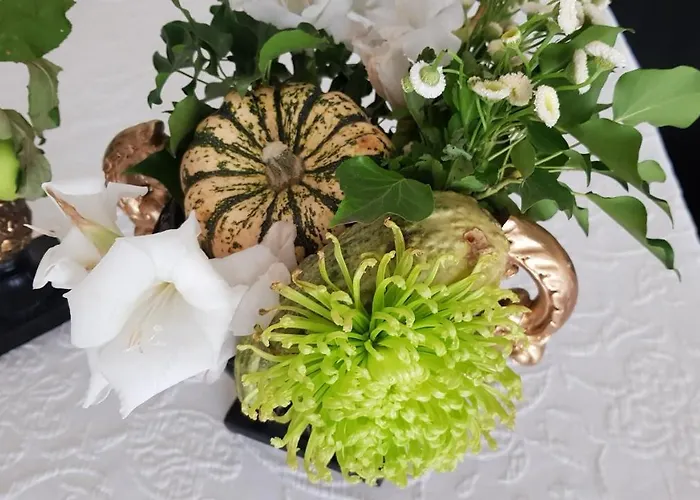 Kleine Iphofen, Fruehstueckszauber, No Waste, Nachhaltig, Nahe Aller Weingueter, Knauf Gips Kg Und Connekt, Kleines Secret Mit Garten & Terrassen, Tv Mirrorring, 55