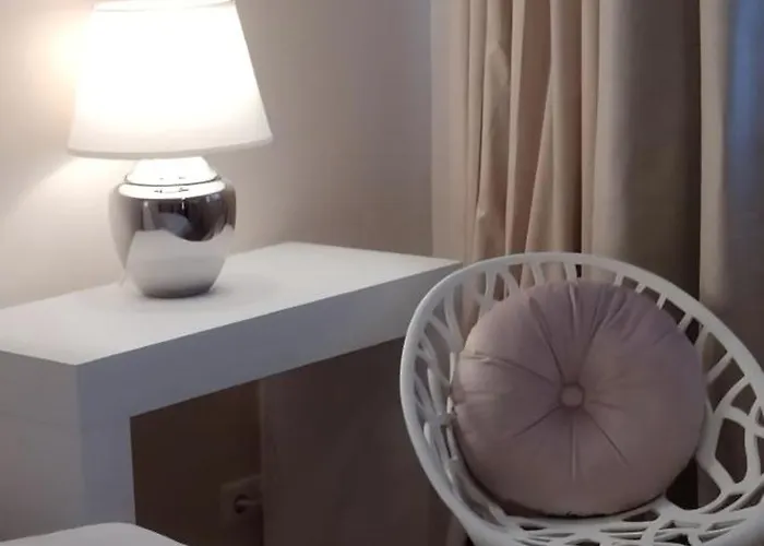 Kleine Iphofen, Fruehstueckszauber, No Waste, Nachhaltig, Nahe Aller Weingueter, Knauf Gips Kg Und Connekt, Kleines Secret Mit Garten & Terrassen, Tv Mirrorring, 55